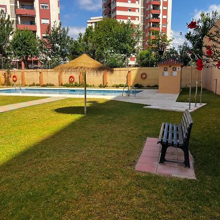 Estudio Fuengirola Luaran gambar