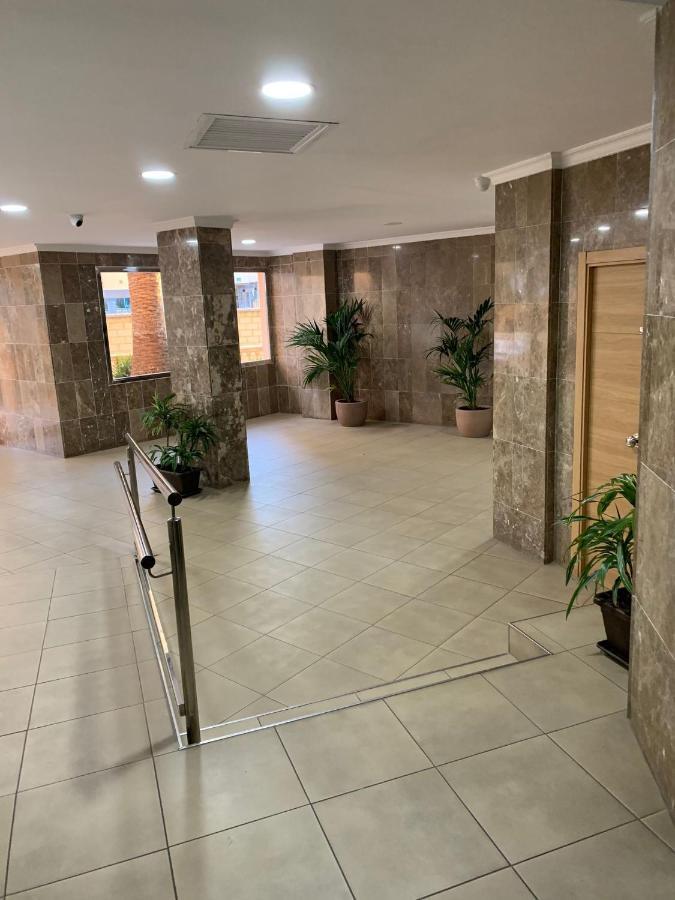 Estudio Fuengirola Luaran gambar