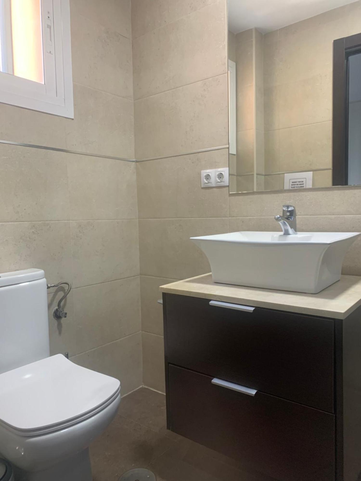 Estudio Fuengirola Luaran gambar